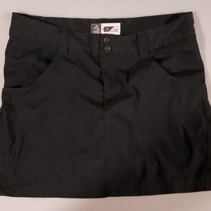Alpine Design Black Active Skirt w/ Inner Shorts Women's Size: 6